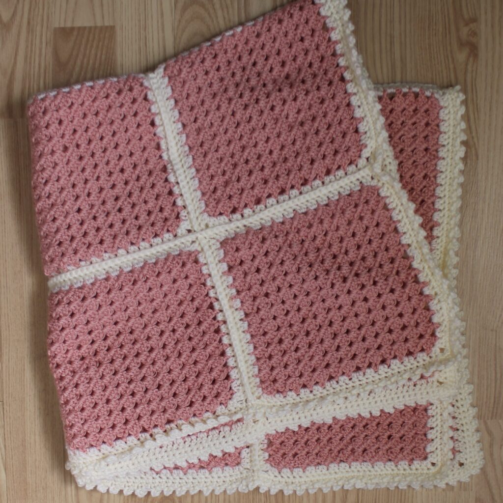 Couverture à carreaux pour bébé